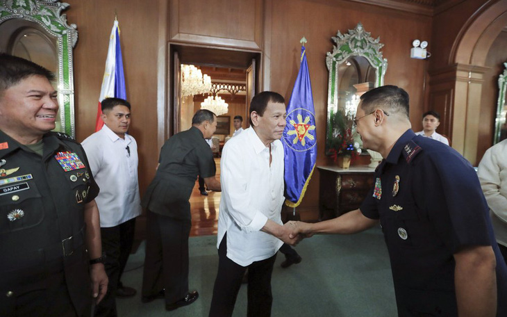 Tổng thống Duterte lệnh sẵn sàng sơ tán 1,2 triệu người Philippines ở Trung Đông