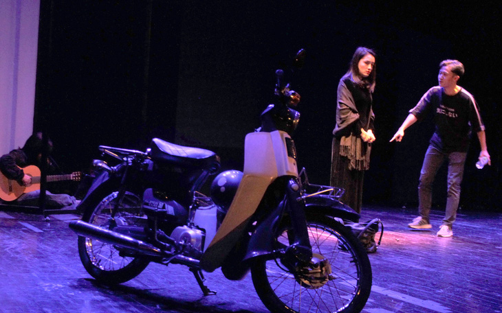 Cô gái và chiếc xe máy: Nhạc kịch hấp dẫn về người trẻ