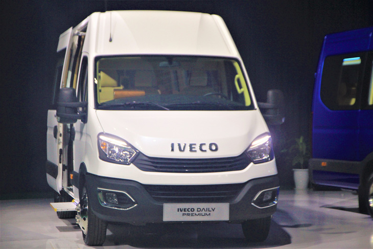 Thaco ra mắt xe Mini Bus Iveco Daily - Ảnh 1.