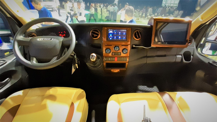 Thaco ra mắt xe Mini Bus Iveco Daily - Ảnh 4.