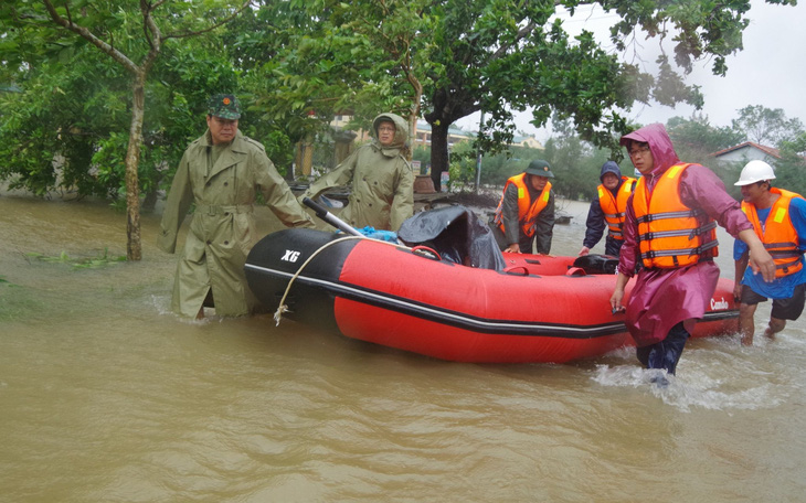 Thừa Thiên Huế cảnh báo "mưa lũ đặc biệt lớn", bác tin nhiều hồ thủy lợi bị vỡ