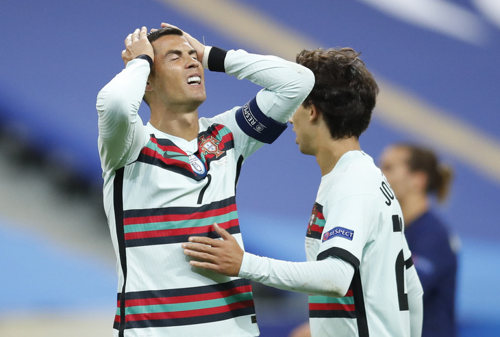 Ronaldo tịt ngòi, trận đấu giữa hai nhà vô địch thế giới và châu Âu kết thúc... bế tắc - Ảnh 1.