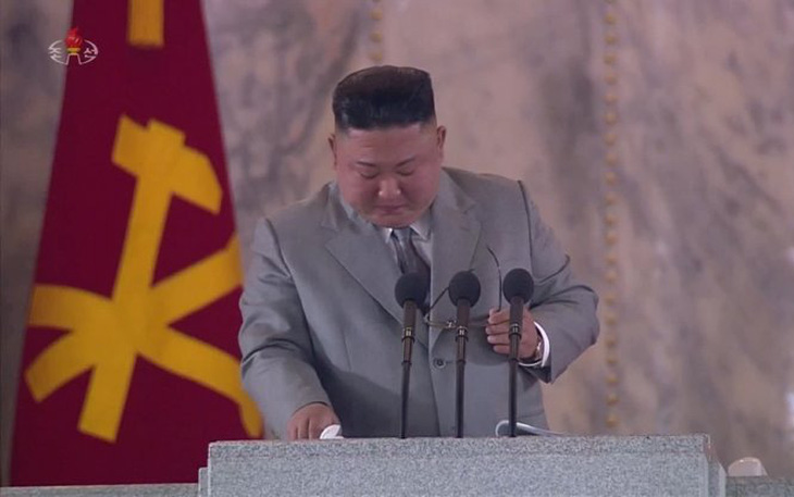 Vì sao ông Kim Jong Un khóc khi đọc diễn văn kỷ niệm thành lập Đảng?