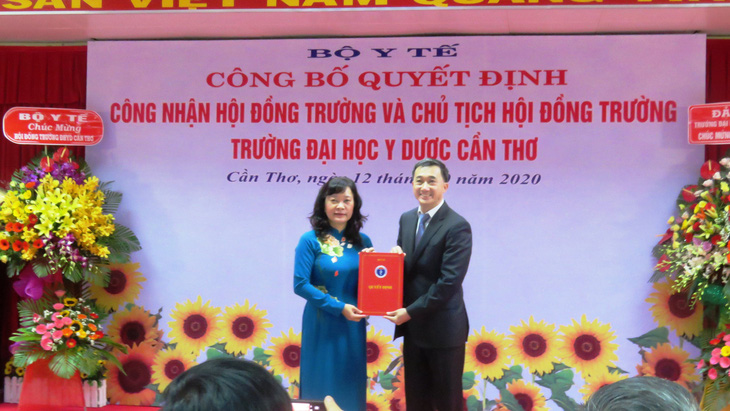 Trường Đại học Y dược Cần Thơ có chủ tịch hội đồng trường mới - Ảnh 1.