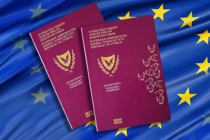 Sau khi cấp định cư gần 2.500 người khắp thế giới, Cyprus tạm ngừng hộ chiếu vàng - Ảnh 1.