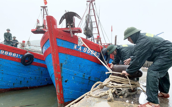 Đại hội Đảng bộ Hà Tĩnh rút ngắn để đối phó bão số 7