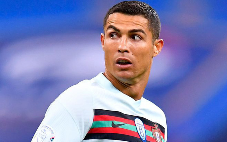 Bộ trưởng thể thao Ý: Ronaldo vi phạm quy tắc phòng chống COVID-19