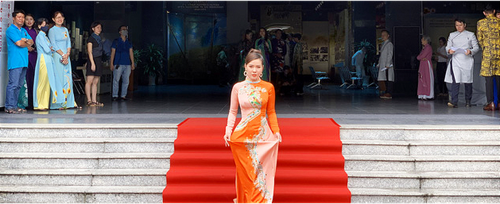 Nghệ sĩ Phi Điểu, Quỳnh Hoa lan tỏa tình yêu áo dài tại các điểm du lịch nổi tiếng - Ảnh 4.