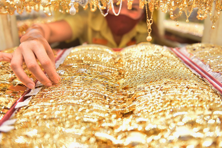 Chênh lệch giá vàng trong nước và thế giới còn 2,69 triệu đồng/lượng - Ảnh 1.