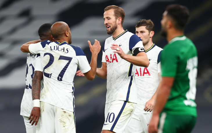 Harry Kane lập hat-trick, Tottenham chính thức góp mặt ở Europa League - Ảnh 2.