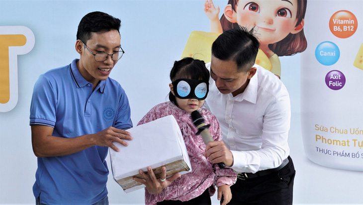 Chuyên gia giáo dục - Tiến sĩ Vũ Thu Hương: Hãy dừng đầu độc trẻ bằng điện thoại, máy tính - Ảnh 4.