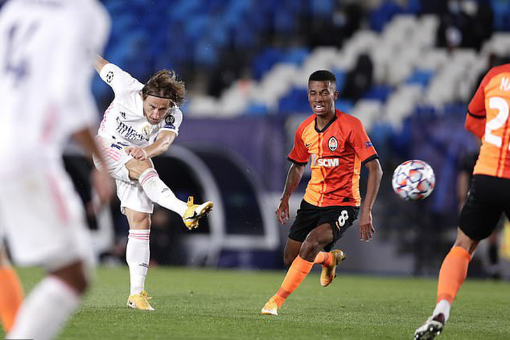 Bị vùi dập trong hiệp 1, Real Madrid thua sốc trước Shakhtar Donetsk - Ảnh 4.