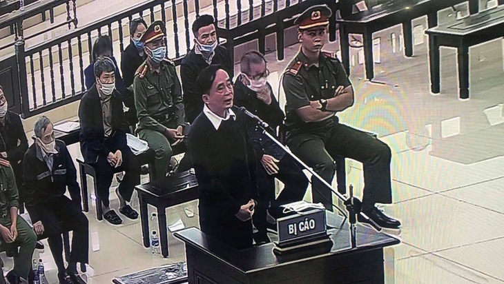 Cựu phó tổng giám đốc BIDV: Ông Trần Bắc Hà dọa không cho vay sẽ cách chức - Ảnh 3.
