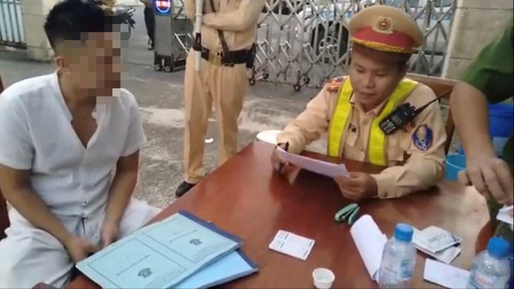 Phát hiện nhiều tài xế nghiện ma túy trên cao tốc Hà Nội - Lào Cai - Ảnh 1.