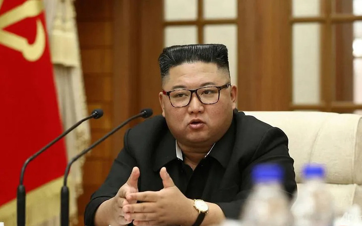 Ông Kim Jong Un gửi lời chúc bình phục tới vợ chồng ông Trump