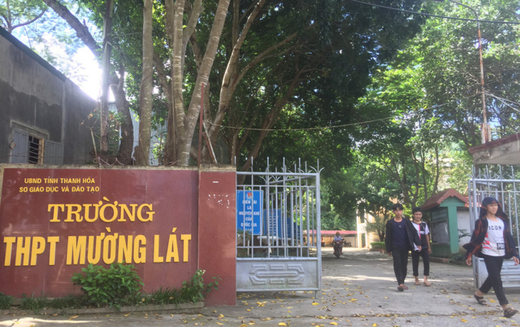 Hàng trăm giáo viên THPT ở Thanh Hóa mòn mỏi chờ quyết định tuyển dụng - Ảnh 1.