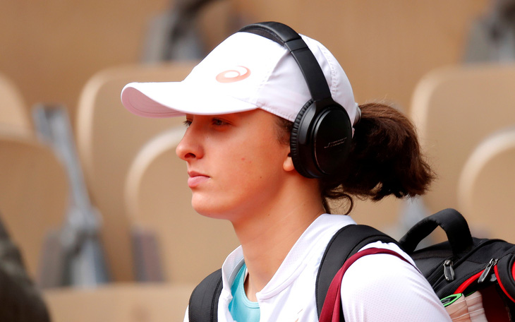 Iga Swiatek: tay vợt mê âm nhạc viết nên lịch sử ở Roland Garros 2020