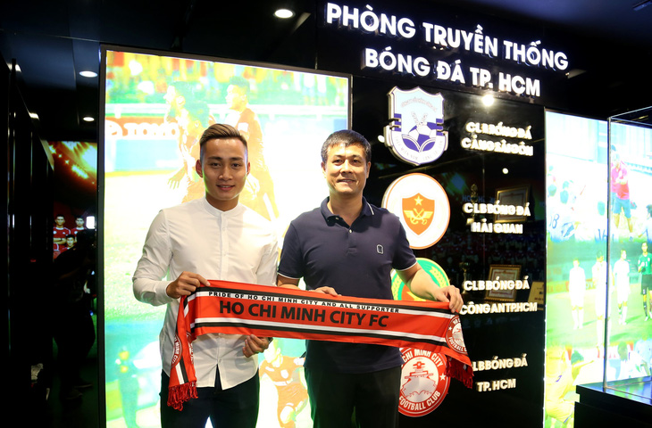 Đồng ý 8 tỉ đồng, cựu tiền đạo U23 Việt Nam Hồ Tuấn Tài gia nhập CLB TP.HCM - Ảnh 2.