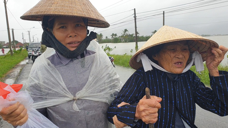 Phú Yên: Lũ dâng nhanh ở nhiều nơi sau bão - Ảnh 2.