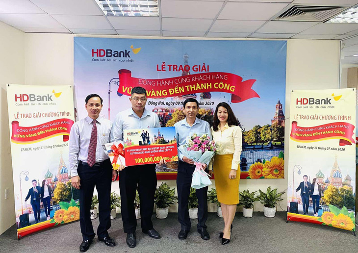 HDBank dành hơn 1,2 tỉ đồng tri ân khách hàng doanh nghiệp dịp cuối năm - Ảnh 1.