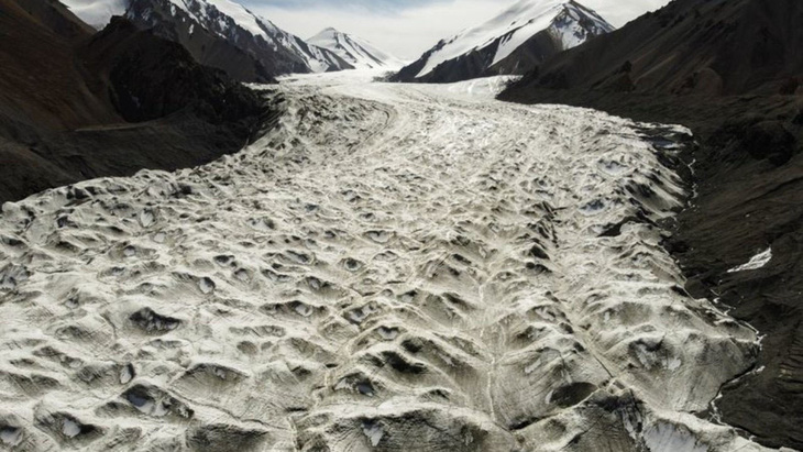 Các sông băng trên dãy Kỳ Liên Sơn đang biến mất nhanh chóng - Ảnh 1.