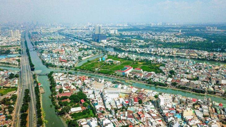 Vì sao nhà đầu tư miệt mài săn bất động sản khu Tây Nam TP.HCM? - Ảnh 2.