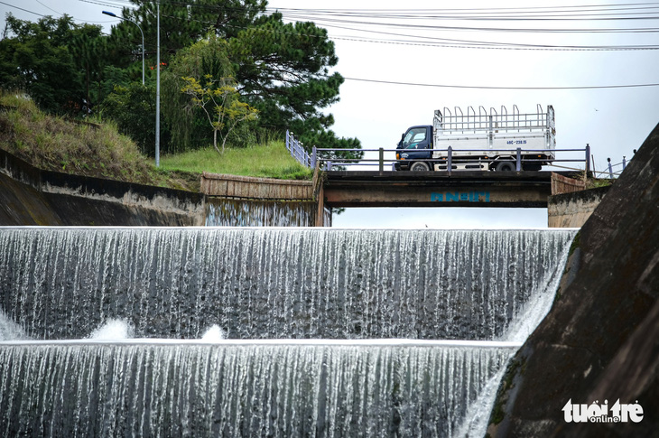 Khẩn cấp xử lý nhiều hồ chứa ở Lâm Đồng mất an toàn - Ảnh 2.