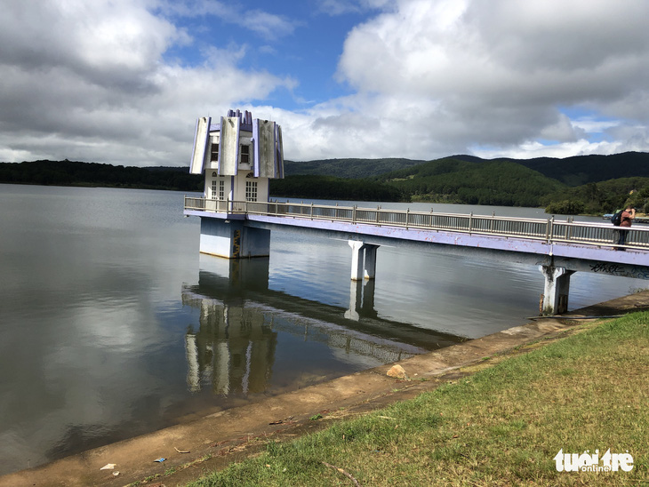 Khẩn cấp xử lý nhiều hồ chứa ở Lâm Đồng mất an toàn - Ảnh 1.