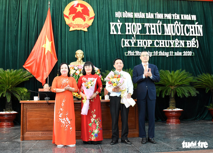 Phú Yên bầu bổ sung chủ tịch HĐND, chủ tịch và 2 phó chủ tịch UBND tỉnh - Ảnh 4.