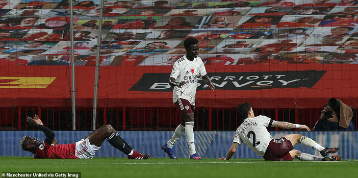 Pogba mắc sai lầm, Man Utd ‘phơi áo’ trước Arsenal tại Old Trafford - Ảnh 1.