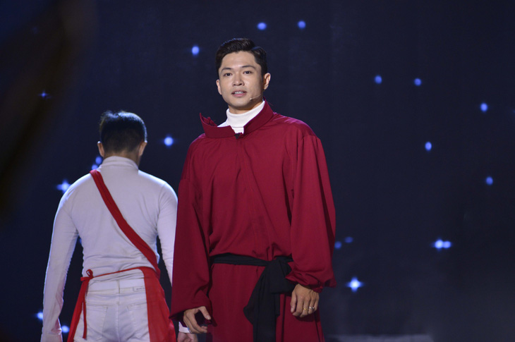 Tôn vinh người thầy, Võ Tấn Phát giành giải Én vàng nghệ sĩ 2020 - Ảnh 2.