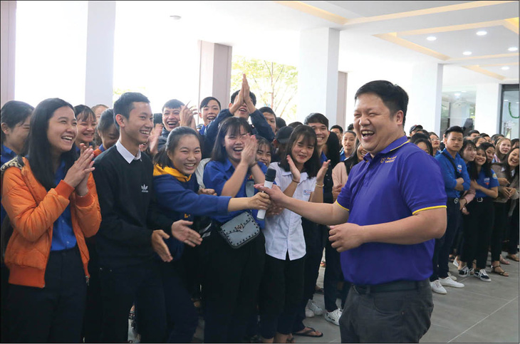 Ông Đàm Quang Minh thôi làm hiệu trưởng Đại học Phú Xuân - Ảnh 1.