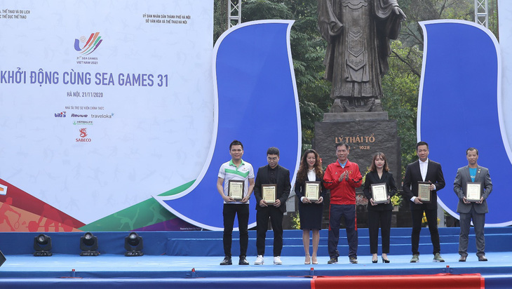 Herbalife Việt Nam tài trợ đồng hành cùng chương trình khởi động SEA Games 31 - Ảnh 1.