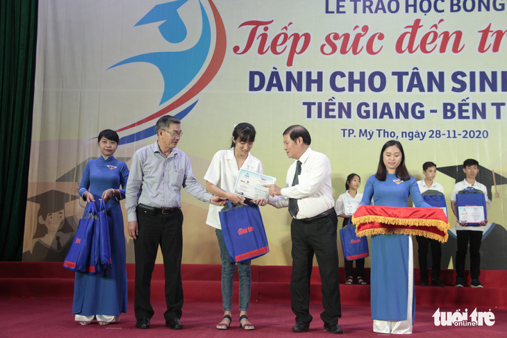 70 tân sinh viên nghèo Tiền Giang, Bến Tre được tiếp sức - Ảnh 1.