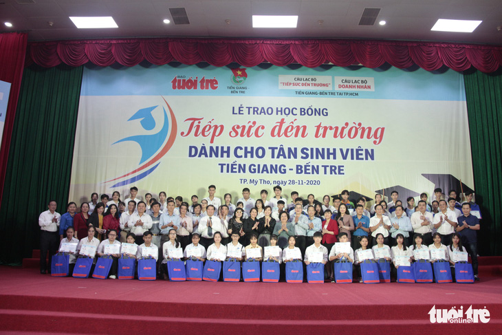 70 tân sinh viên nghèo Tiền Giang, Bến Tre được tiếp sức - Ảnh 7.