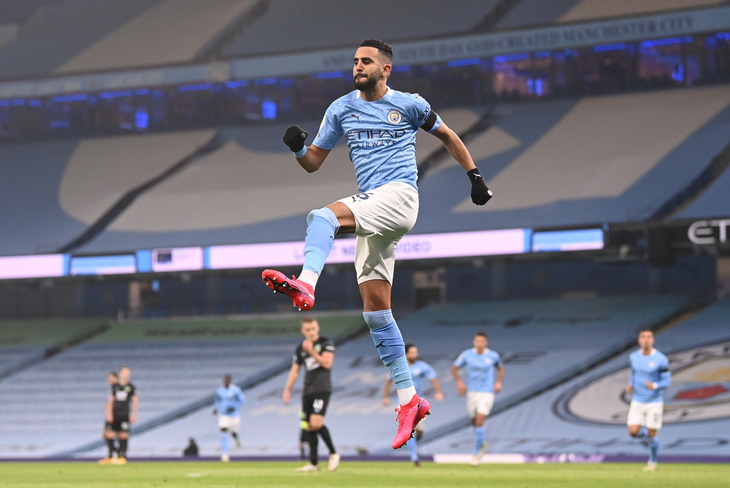 Mahrez lập hat-trick, Man City đè bẹp Burnley tại Etihad - Ảnh 1.