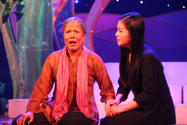 Trao 19 huy chương cho Tài năng diễn viên sân khấu cải lương Trần Hữu Trang năm 2020 - Ảnh 5.