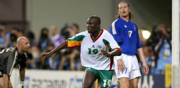 Điểm tin thể thao sáng 30-11: Arsenal thua trên sân nhà, huyền thoại World Cup của Senegal qua đời - Ảnh 2.