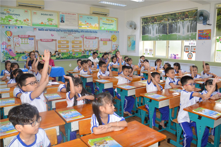 Sử dụng tiết ôn tập giúp học sinh lớp 1 TP.HCM gặp khó môn tiếng Việt - Ảnh 1.