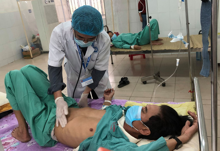Bệnh viện Quảng Nam đang điều trị 10 người mắc bệnh Whitmore - Ảnh 1.