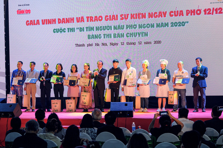 Vinh danh 10 Hoa Hồi Vàng - người nấu phở ngon năm 2020 - Ảnh 7.