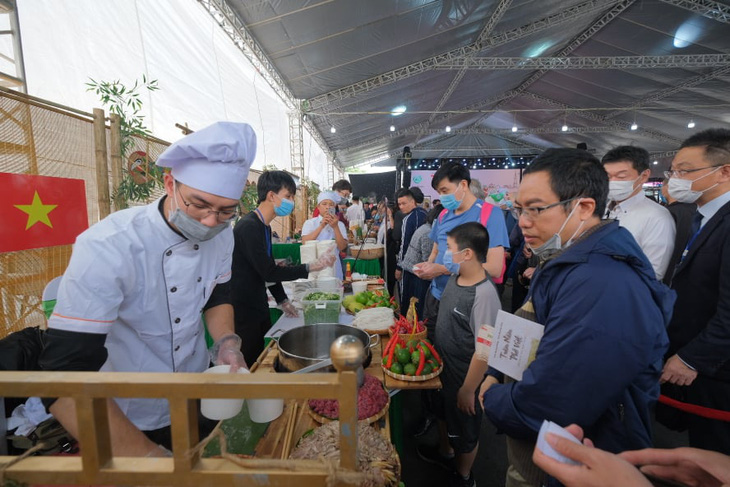 Ngày của phở 12-12: Cảm nhận trọn vẹn hương phở Việt - Ảnh 8.