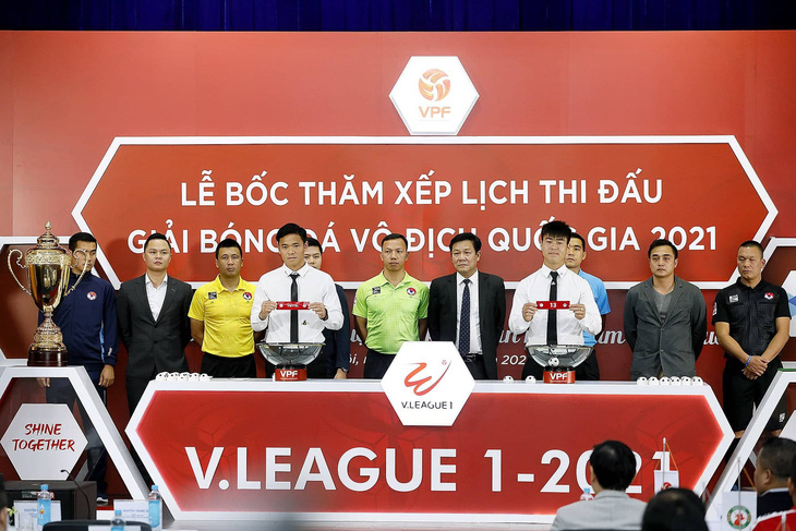 Nhà vô địch V-League 2021 được thưởng 3 tỉ đồng - Ảnh 1.