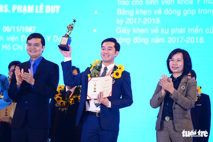 10 thanh niên làm khoa học xuất sắc nhận giải thưởng Quả cầu vàng năm 2020 - Ảnh 1.