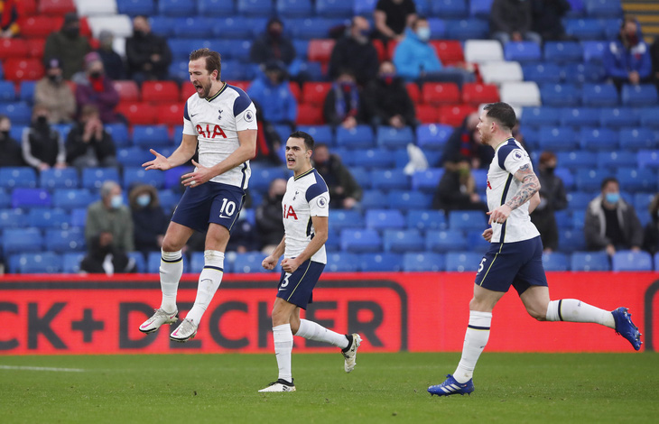 Lloris mắc sai lầm, Tottenham đánh rơi chiến thắng trước Crystal Palace - Ảnh 1.