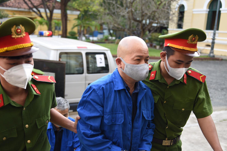 Xét xử ông Đinh La Thăng và 19 đồng phạm gây thất thoát 725 tỉ đồng - Ảnh 6.