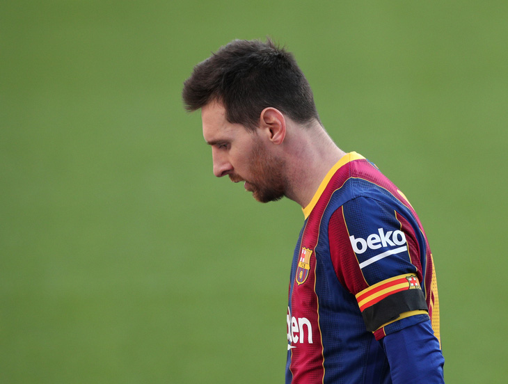 Điểm tin thể thao tối 15-12: Messi lại bị yêu cầu giảm lương - Ảnh 1.