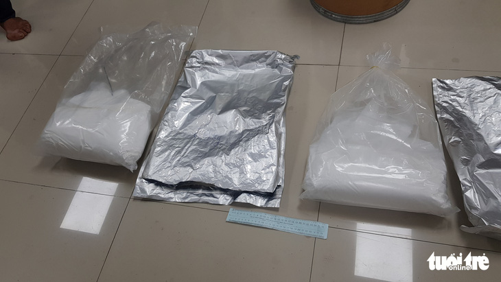 Hải quan An Giang tiếp nhận lại 31kg bột không phải là ma túy - Ảnh 2.
