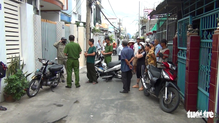 Vụ nổ súng chết người tại Tiền Giang: Công an mời làm việc nhiều thanh niên liên quan - Ảnh 3.