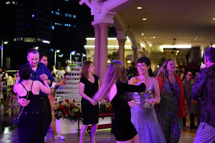 Các khách sạn thuộc Saigontourist Group khuyến mãi ‘khủng’ đón Giáng sinh và năm mới - Ảnh 1.